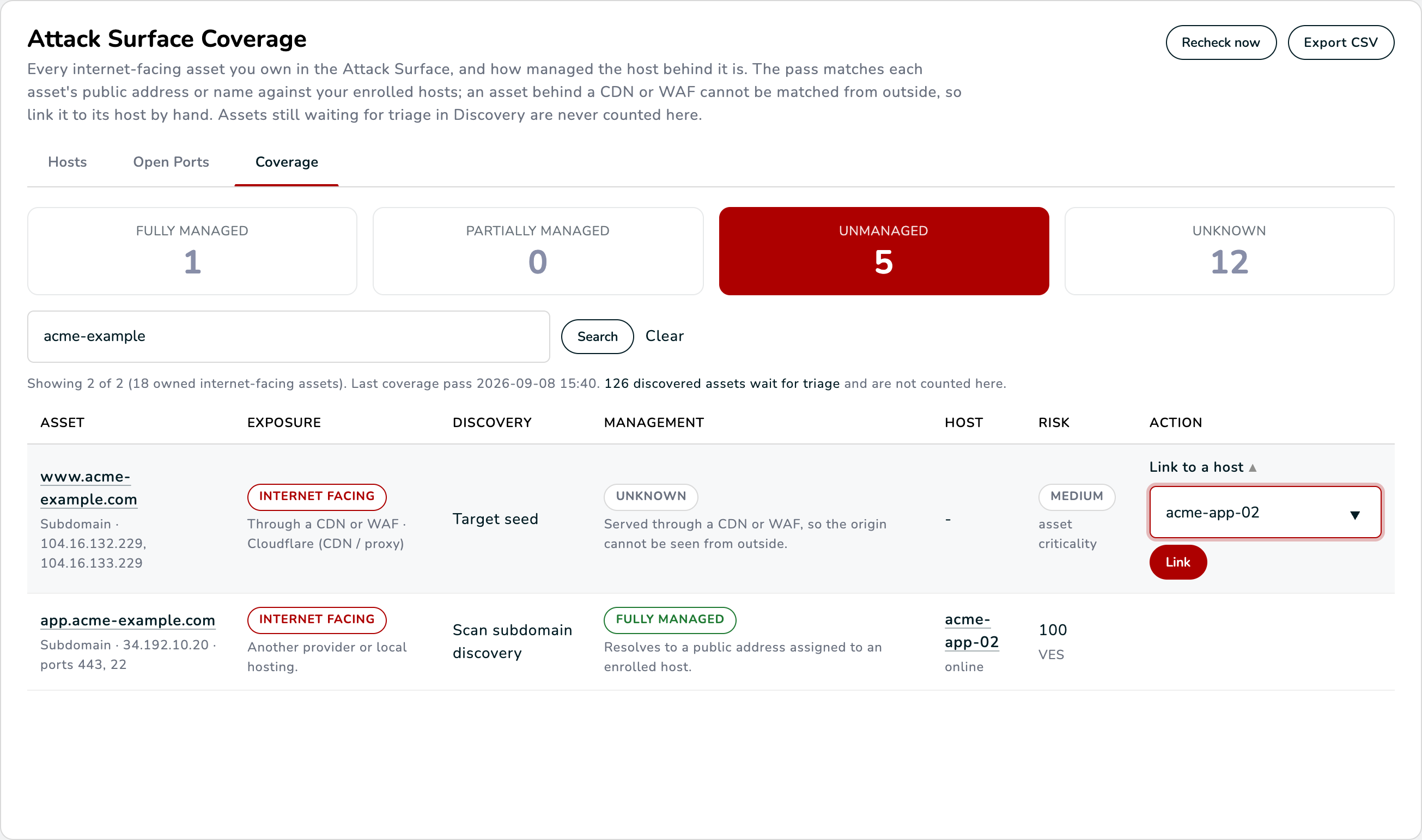 Uma linha da aba Coverage com o formulário Link to a host aberto e um hostname digitado, ao lado da ação Install Sentinel Host de uma linha não gerenciada